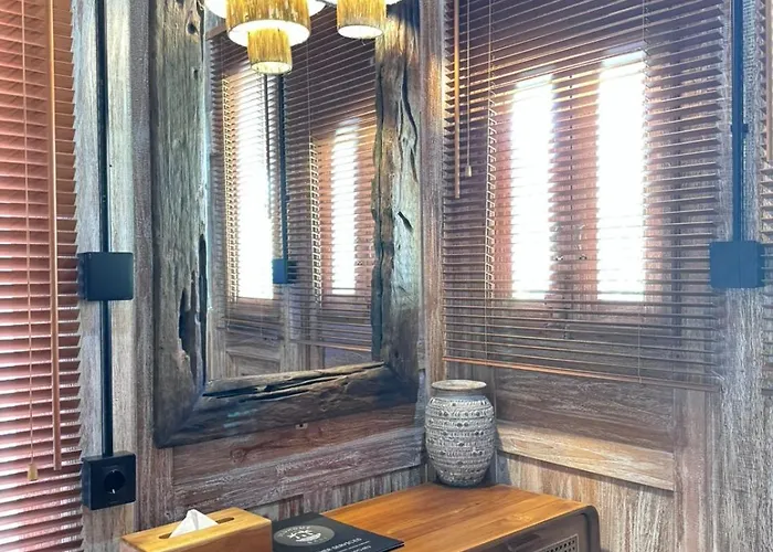 Lodge Joglo Ulu *